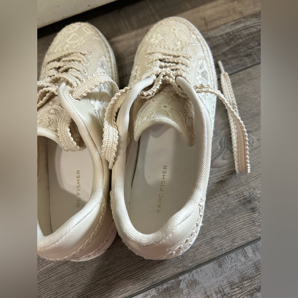 Marc Fisher Sprying Platform cream Lace sneaker shoe - Picture 4 of 9